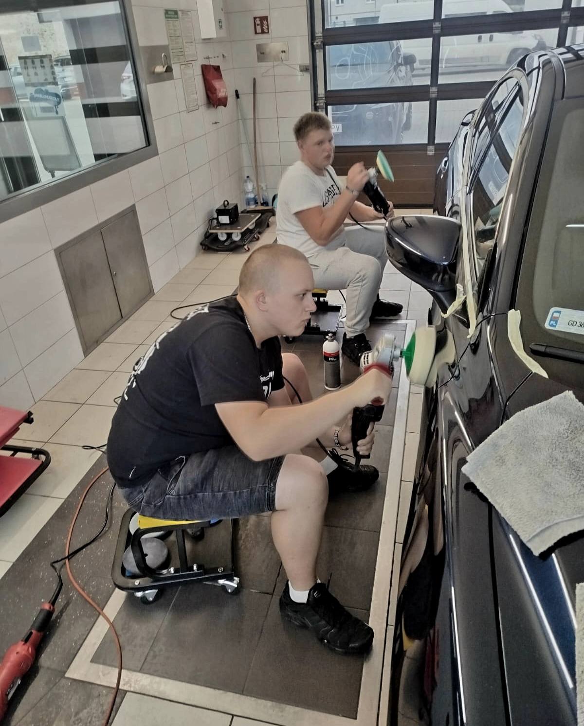 inowroclaw samochody